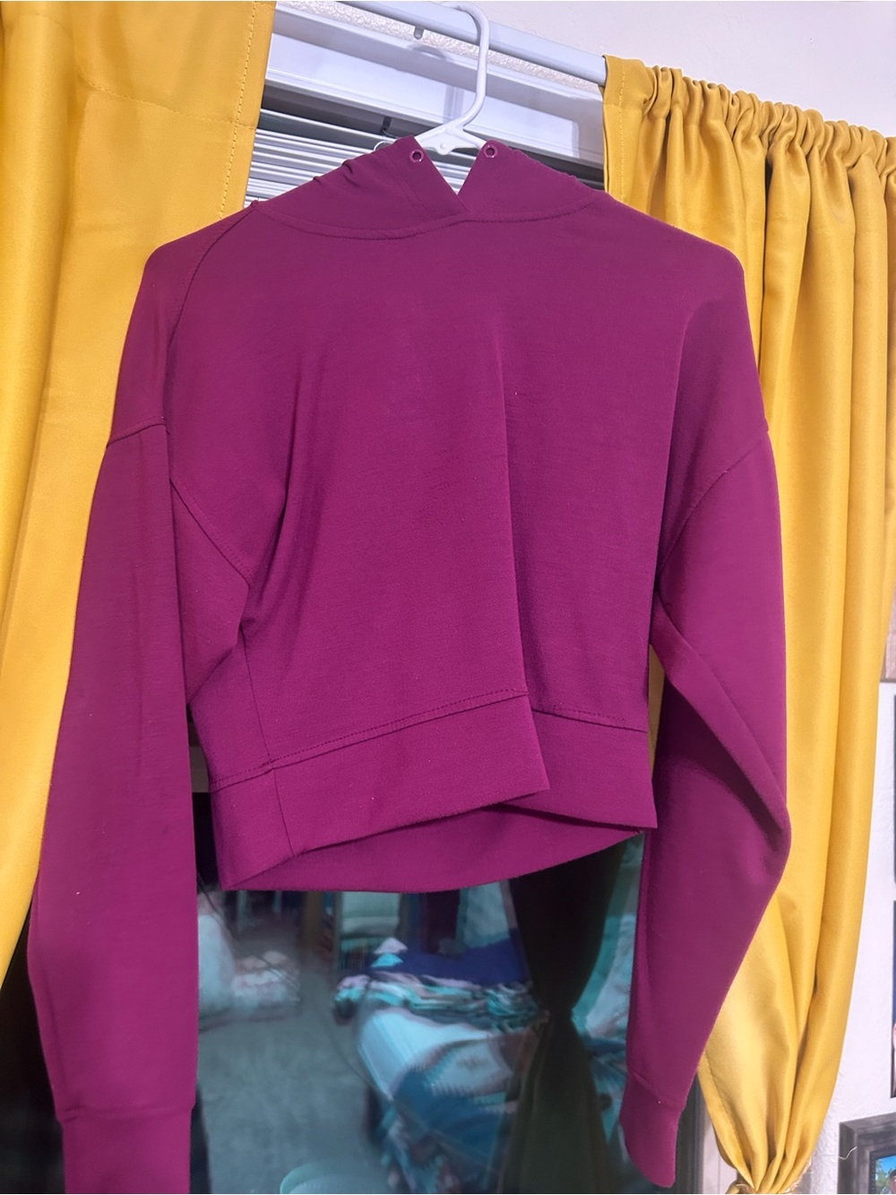 Women's Cropped Hooded Sweatshirt - Magenta